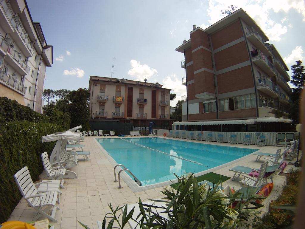 Lanzoni 3* Cervia