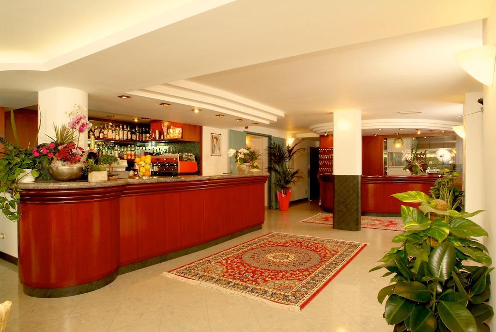 Lanzoni Hotel Cervia